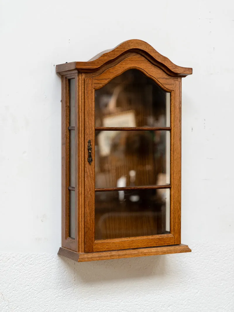 Gaëlle, la petite vitrine en bois N°1492
