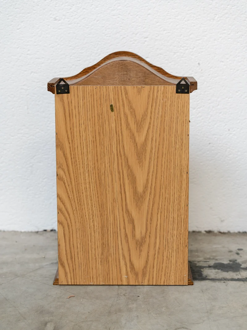 Gaëlle, la petite vitrine en bois N°1492