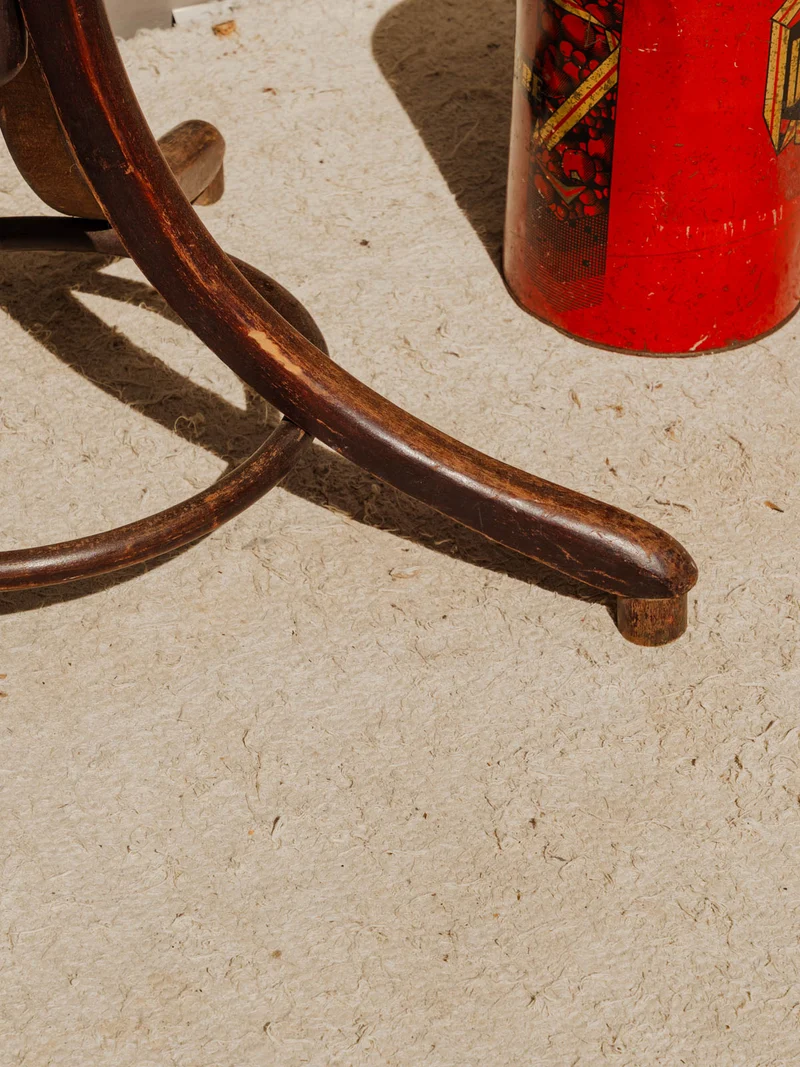 Max, le porte-manteau en bois N°441