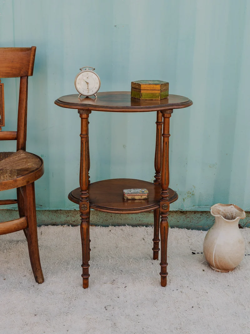 Francine, la table d'appoint en bois N°1468