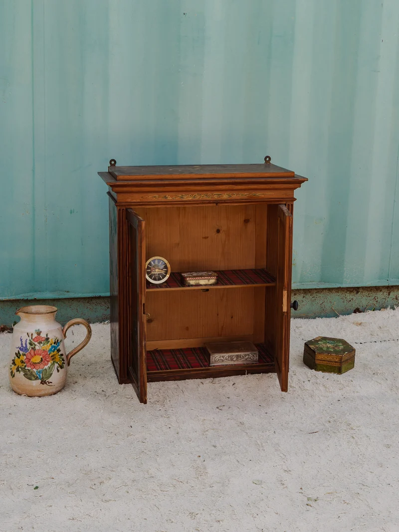 Gaëlle, l'armoire à pharmacie peinte N°1499