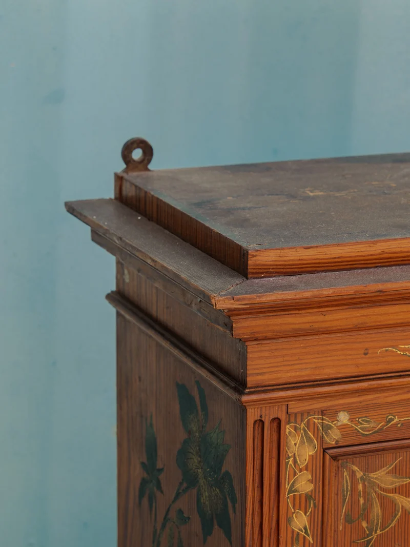 Gaëlle, l'armoire à pharmacie peinte N°1499