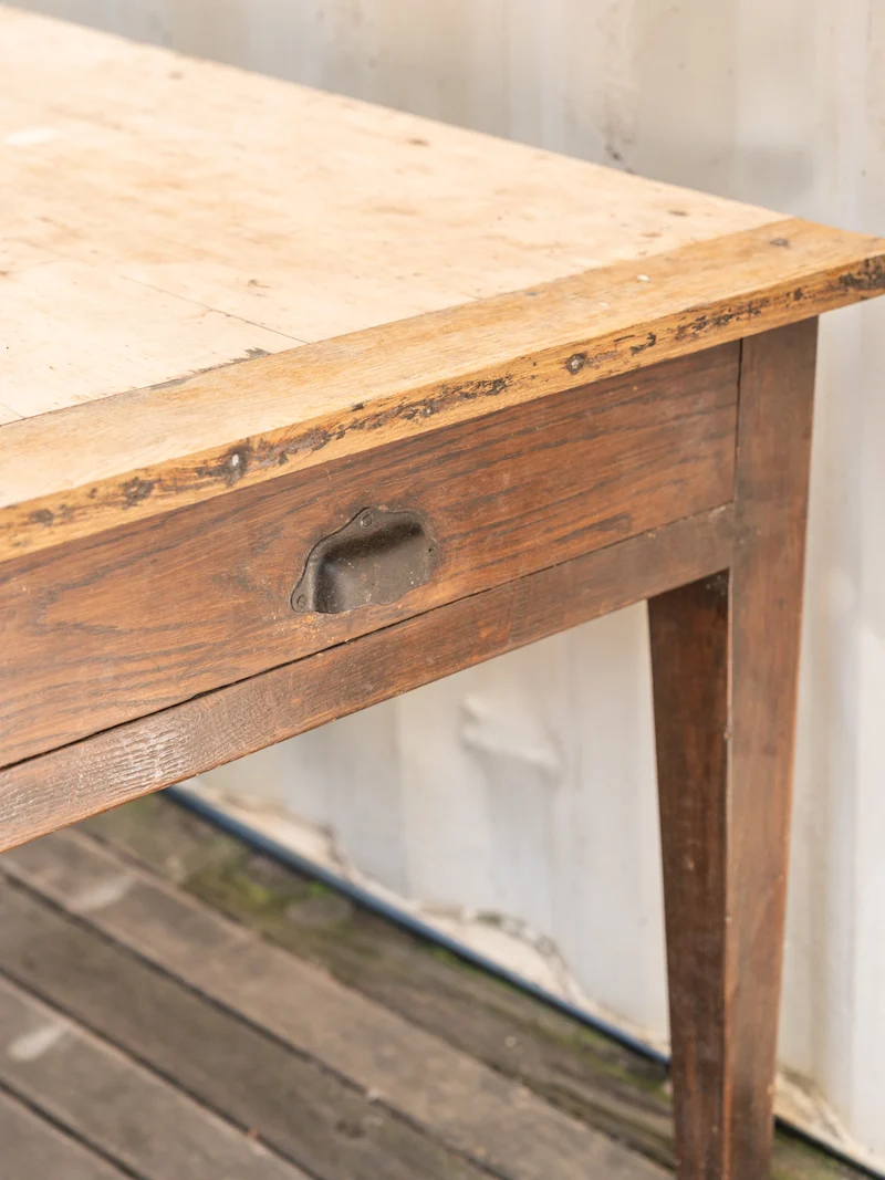 Romy, la grande table à manger en peuplier et chêne N°1475