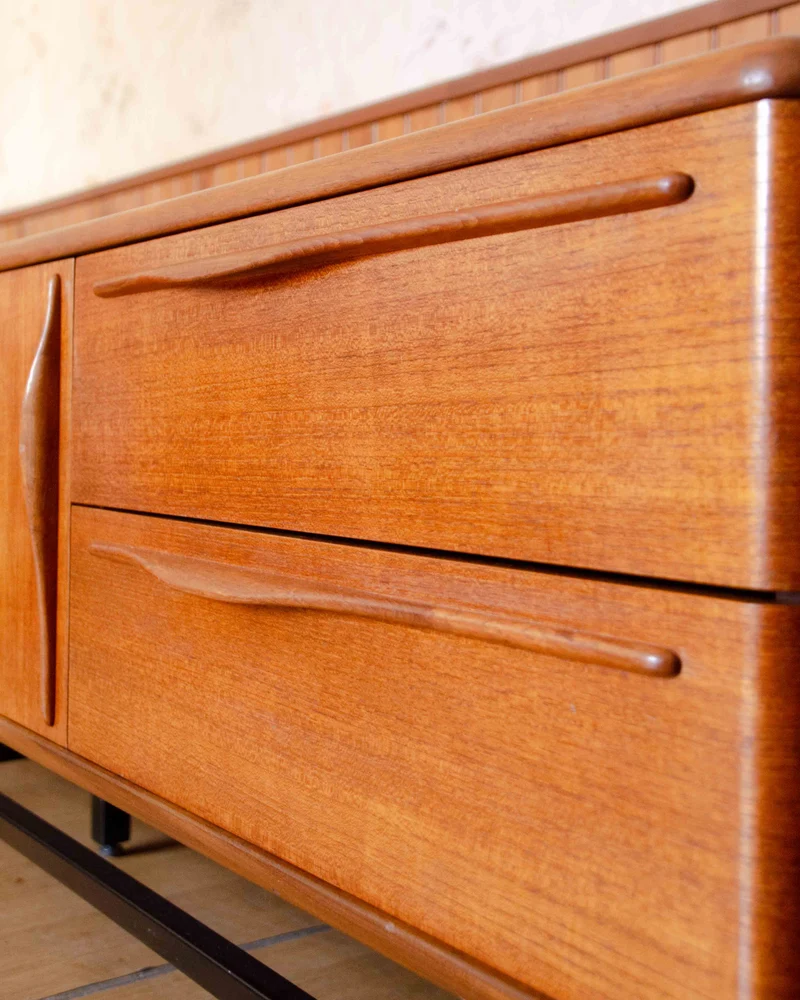 Margaret, la grande enfilade noire et bois clair N°507