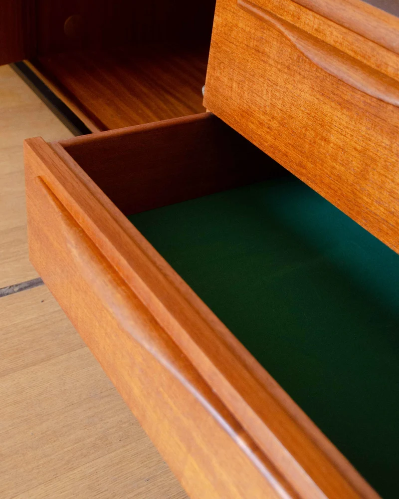 Margaret, la grande enfilade noire et bois clair N°507