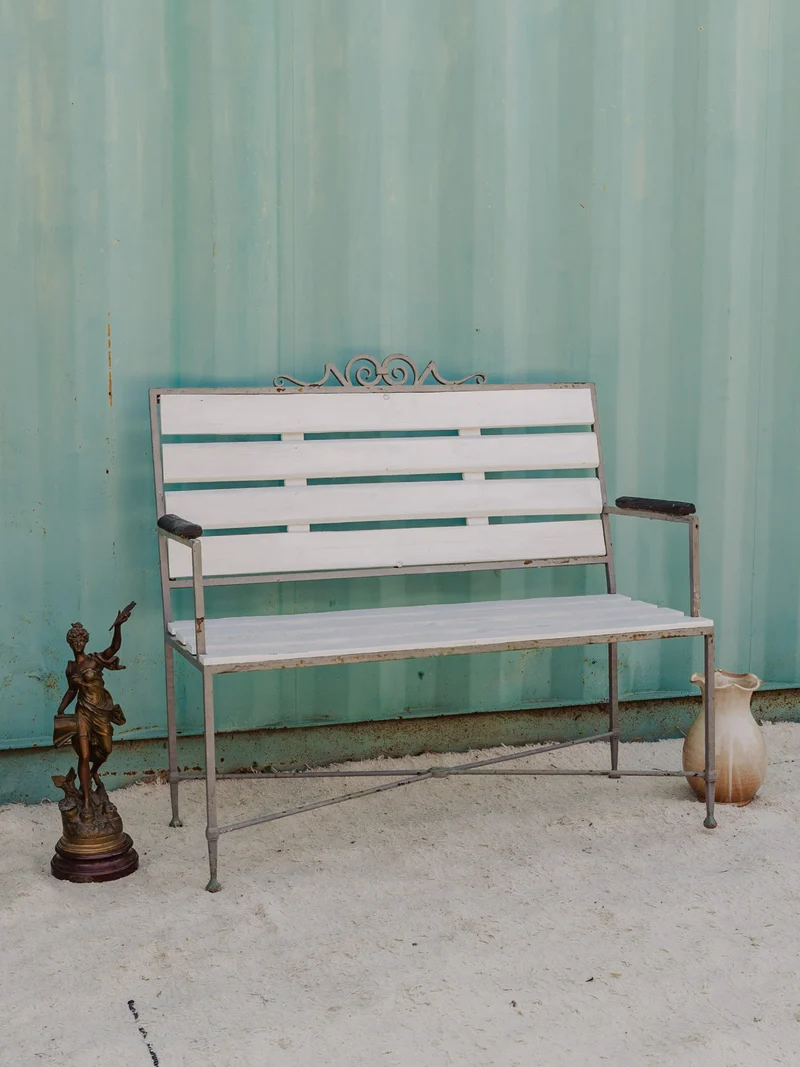 Antoine, le banc en bois gris et blanc N°491