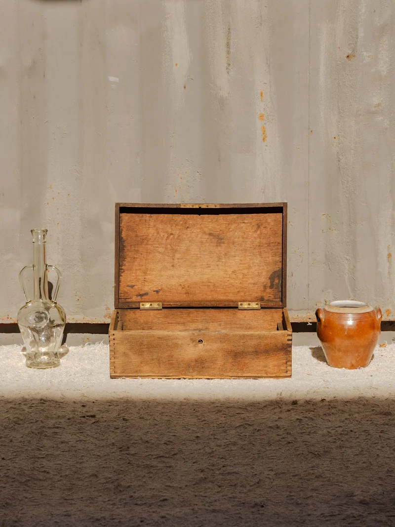 Lucien, le petit coffre en bois N°180