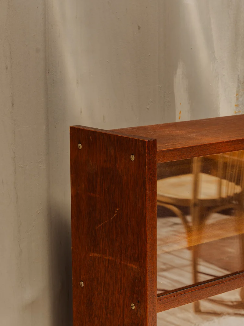 Victoria, la vitrine en bois N°1316