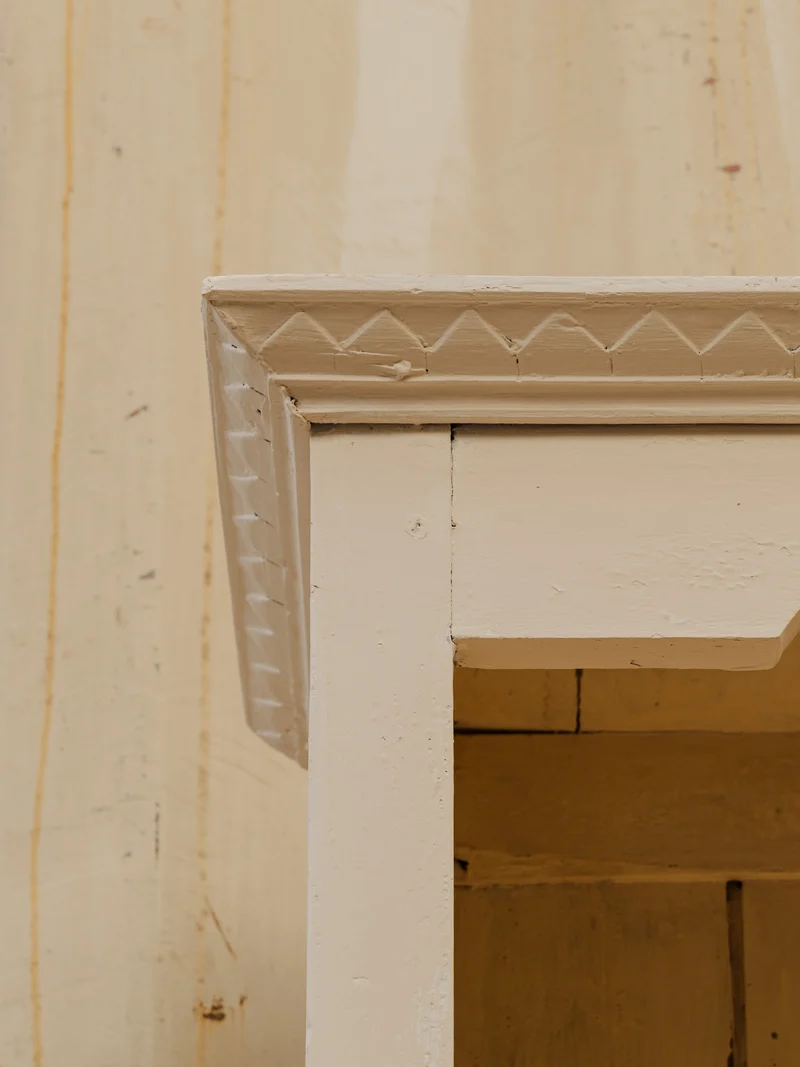 Maximilien, le vaisselier en bois blanc N°395