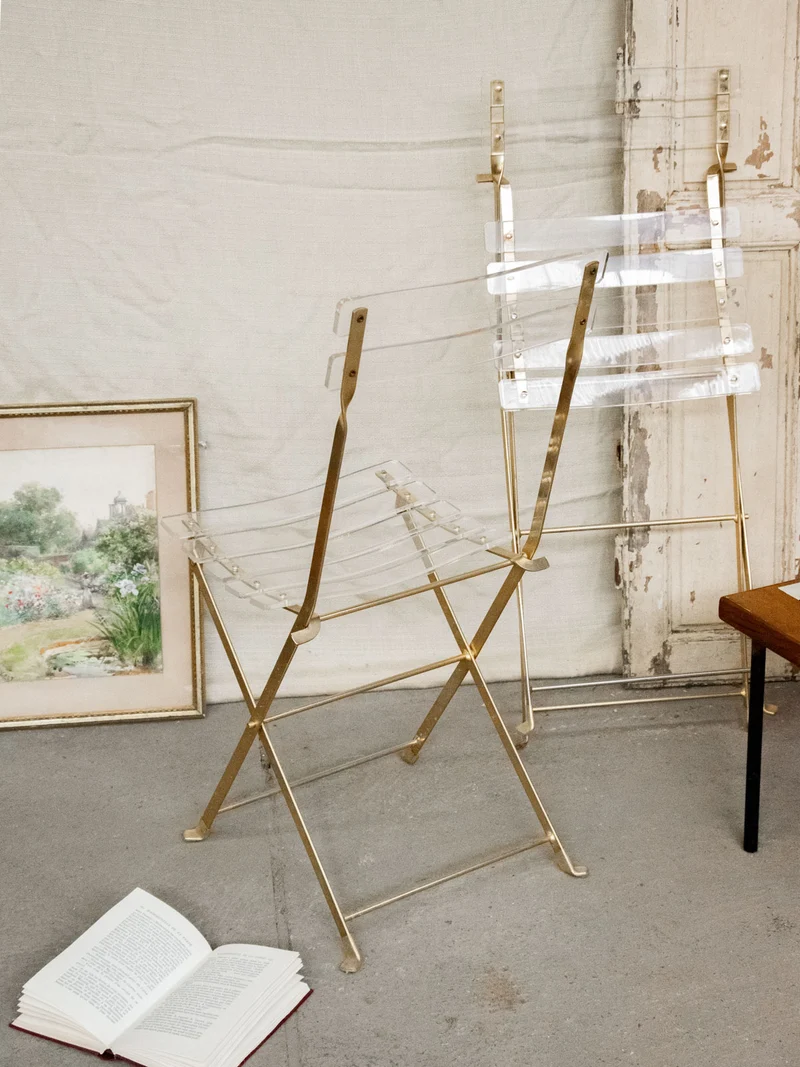 Alma, la paire de chaises en plexiglass N°1102