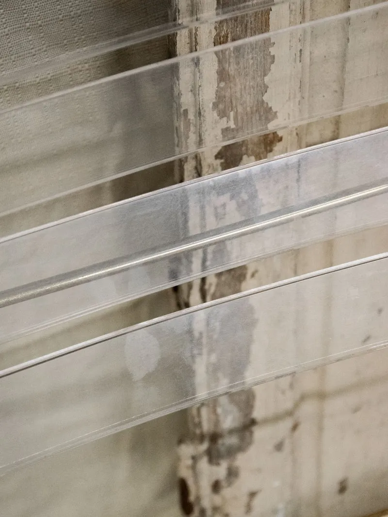 Alma, la paire de chaises en plexiglass N°1102