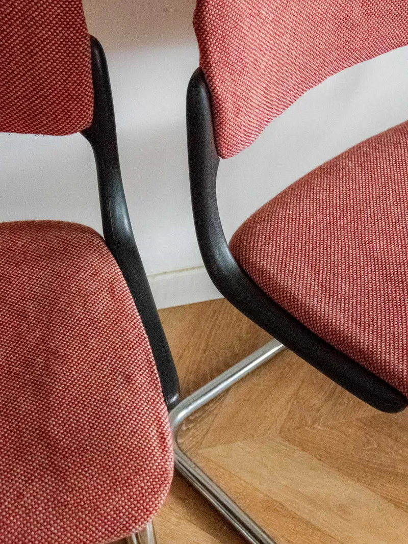 Alma, la paire de chaises chromées roses N°1238