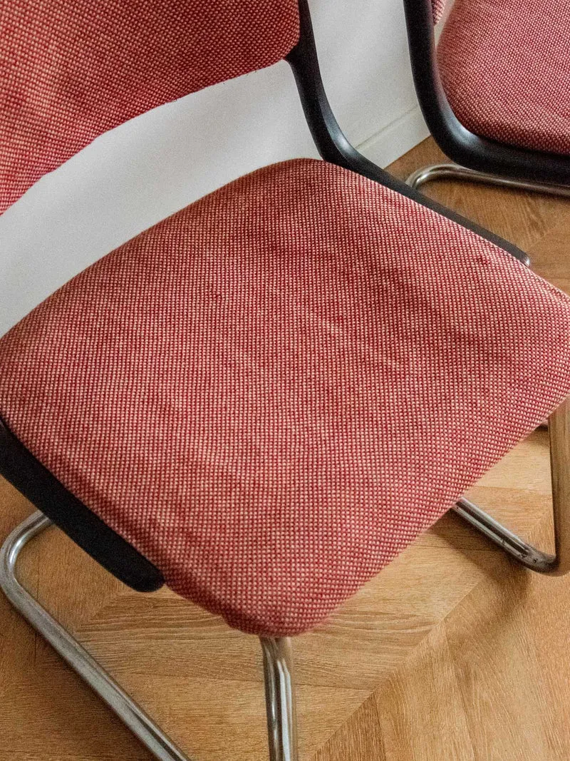 Alma, la paire de chaises chromées roses N°1238