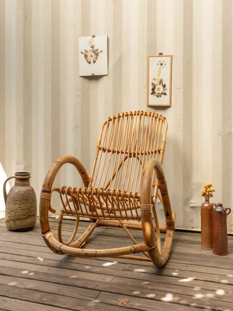 Alibert, le rocking-chair en rotin N°97
