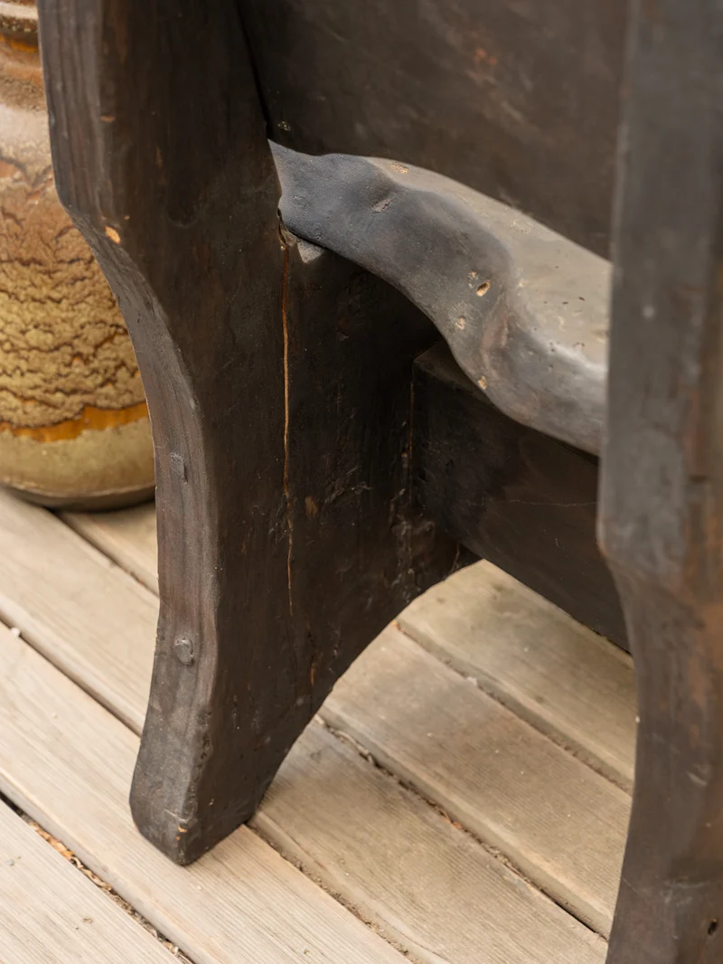 Claude, la chaise en bois noir N°1518