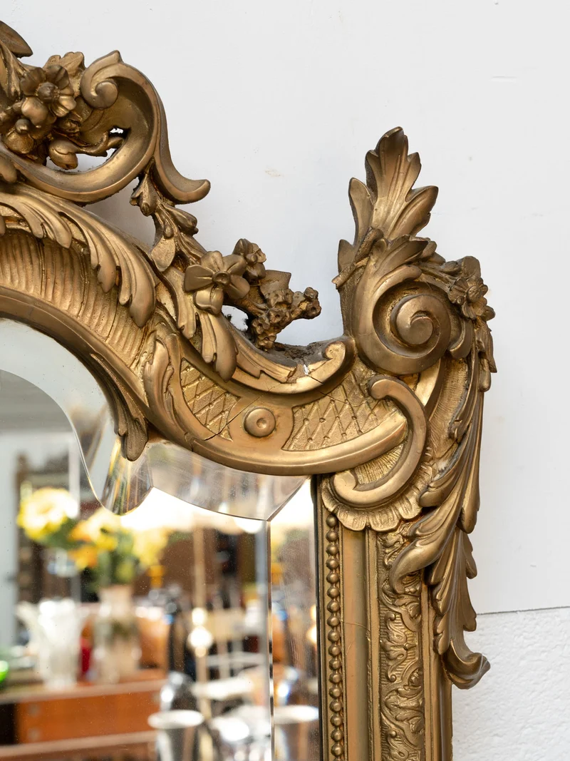 Georges, le grand miroir ancien sculpté style Louis XV N°1382