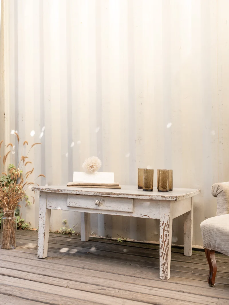 Léonie, la table basse en bois gris N°1122