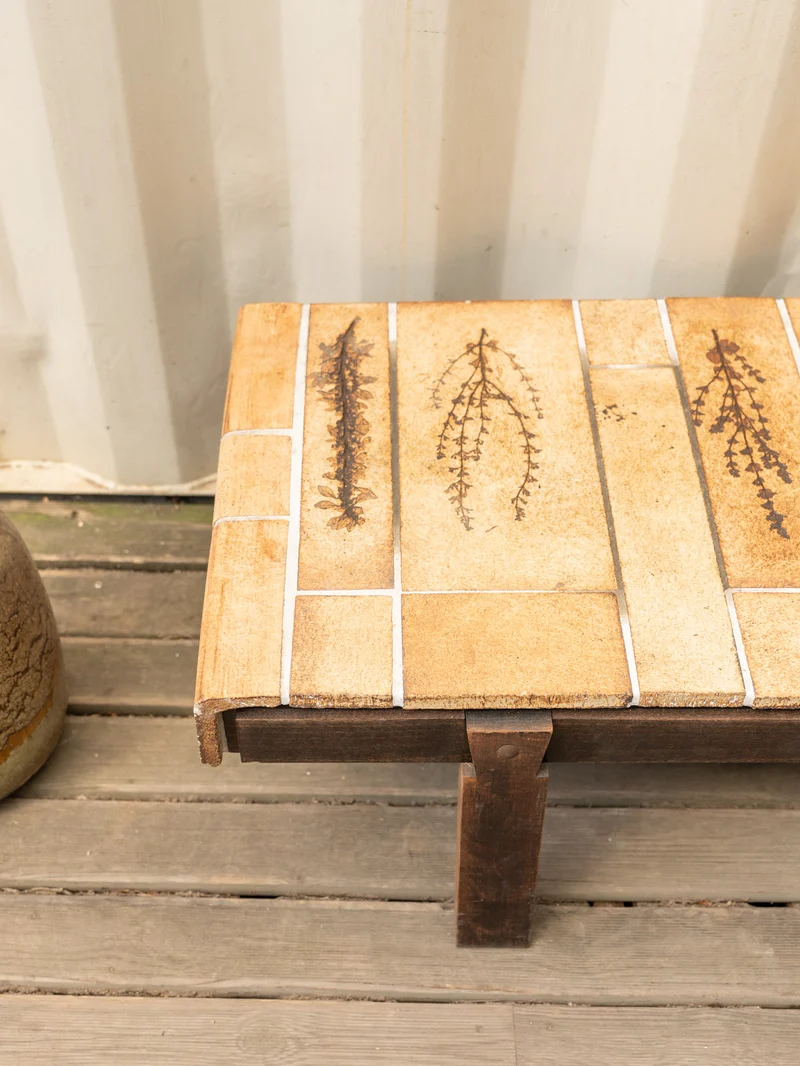 Donna, la table basse en céramique beige N°1122