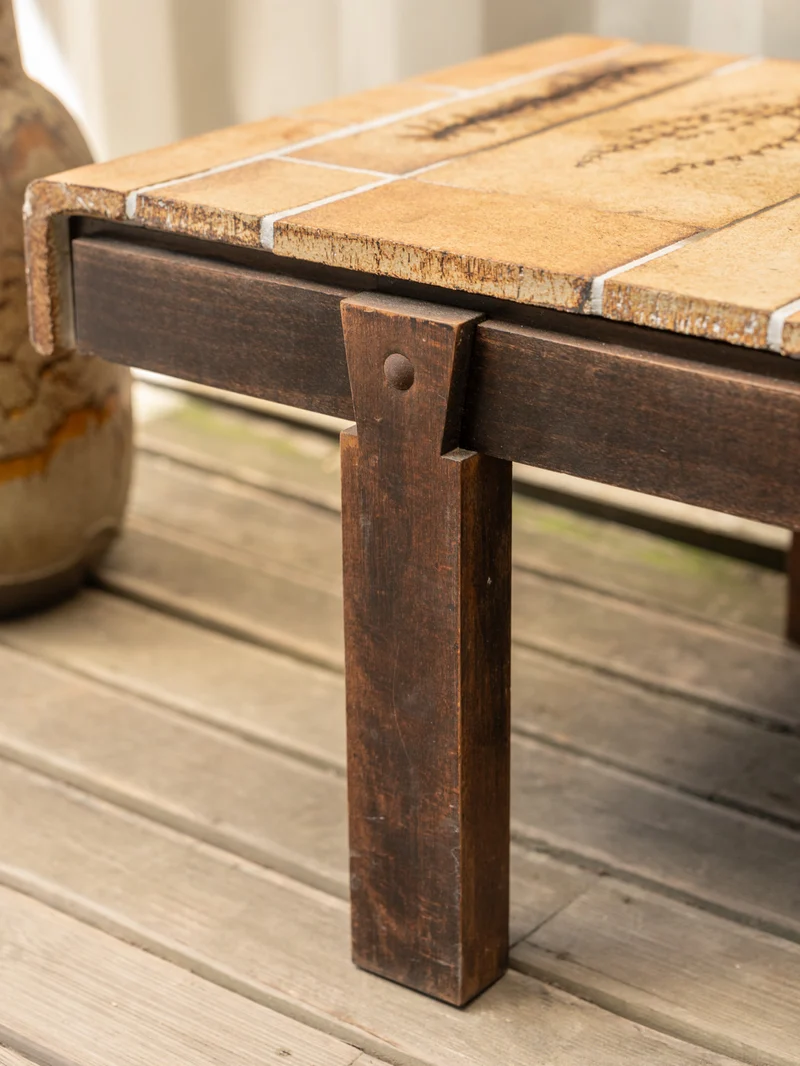 Donna, la table basse en céramique beige N°1122