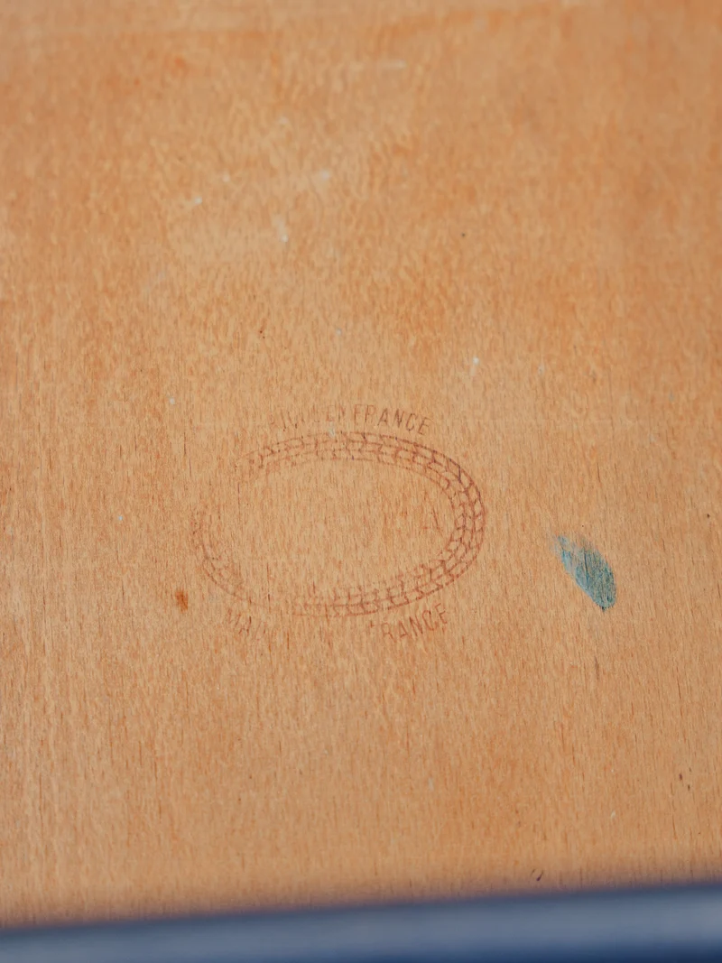 Claude, la chaise en bois bleu foncé N°1555