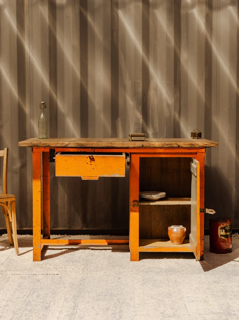 Fernand, le bureau en bois et métal orange N°425