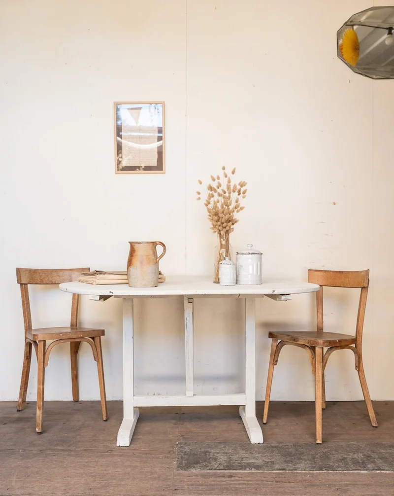 Romy, la table de vigneron en bois blanc N°1474
