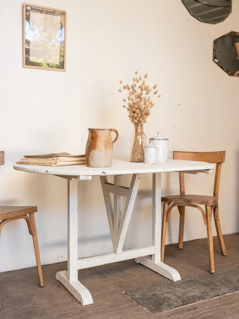 Romy, la table de vigneron en bois blanc N°1474