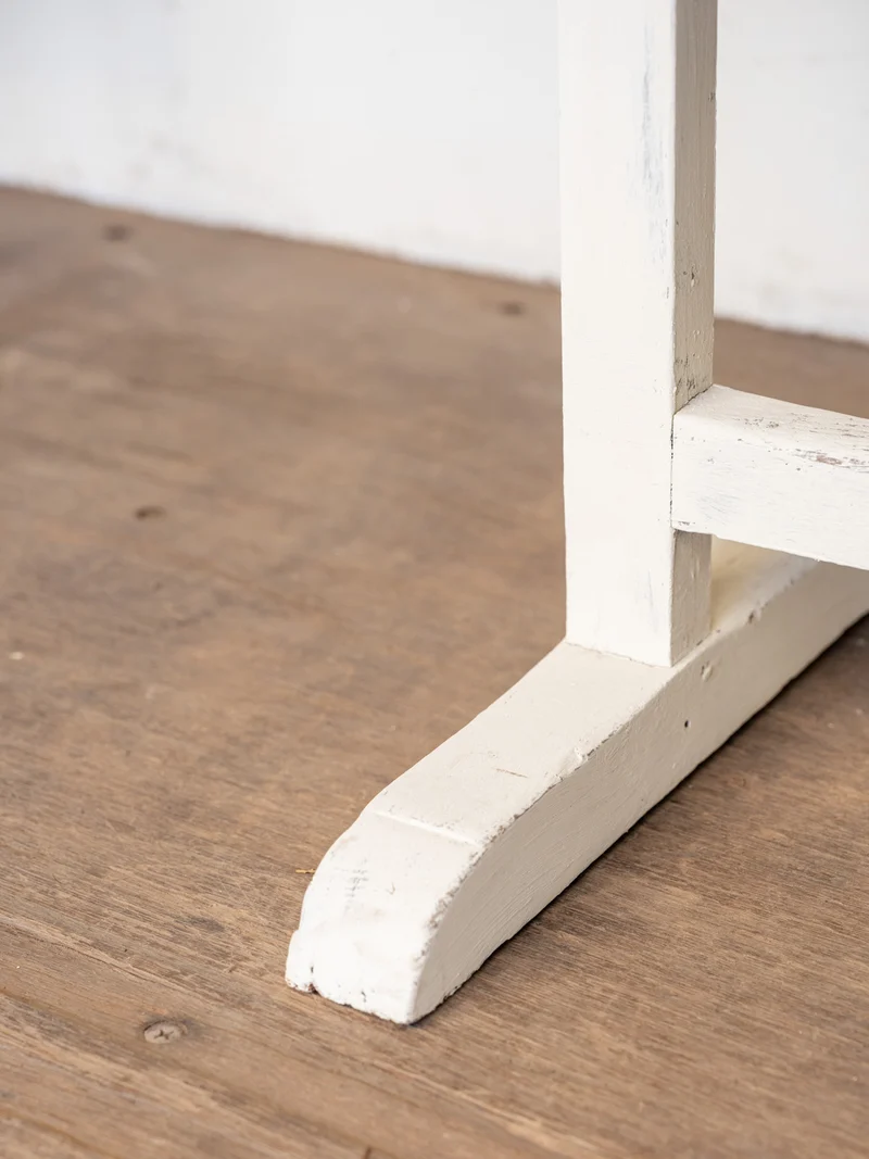 Romy, la table de vigneron en bois blanc N°1474