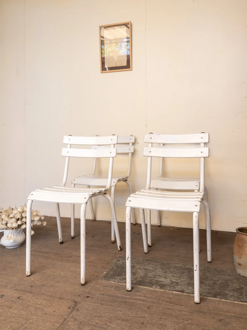 Alma, le lot de 4 chaises en métal blanc N°1832