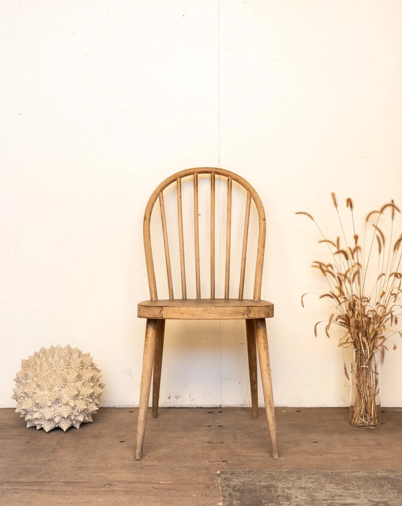Claude, la chaise en bois N°1515