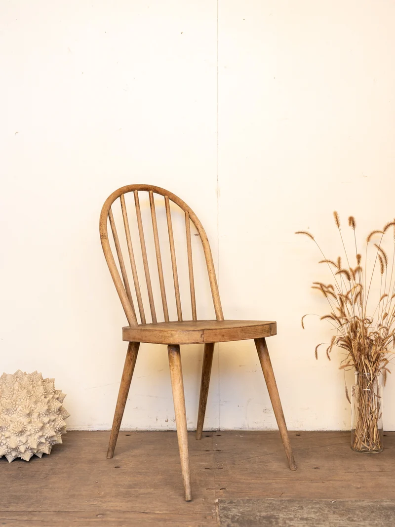 Claude, la chaise en bois N°1515