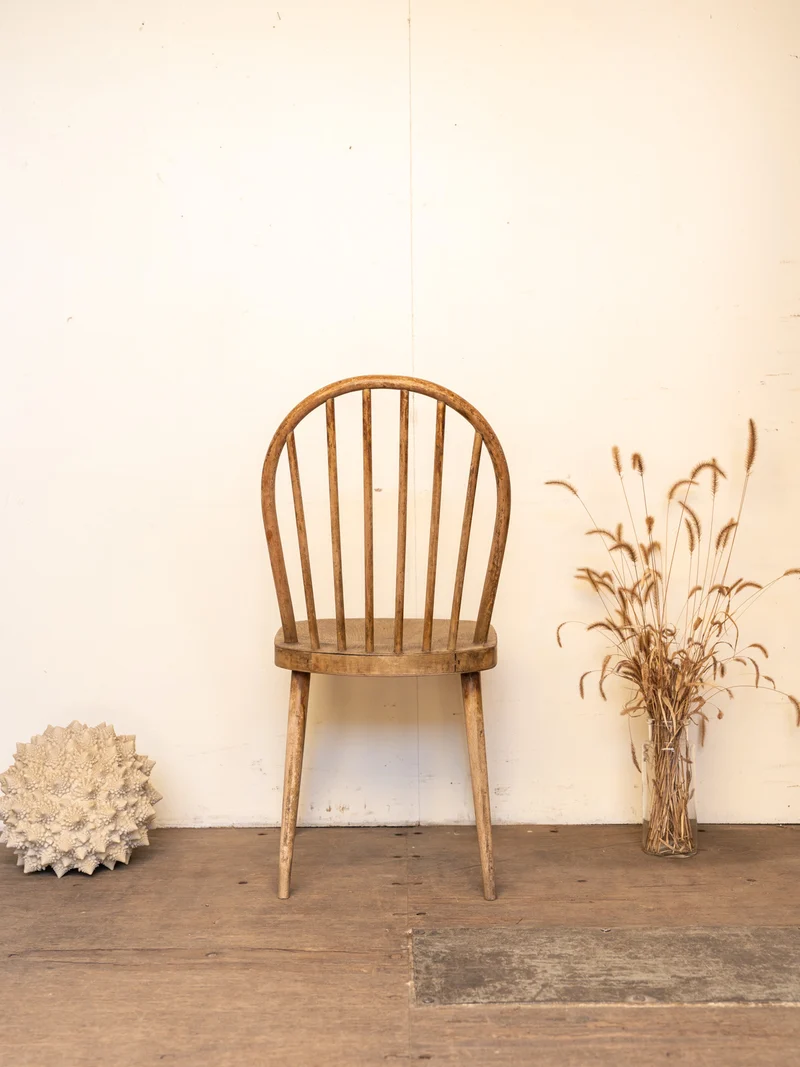 Claude, la chaise en bois N°1515