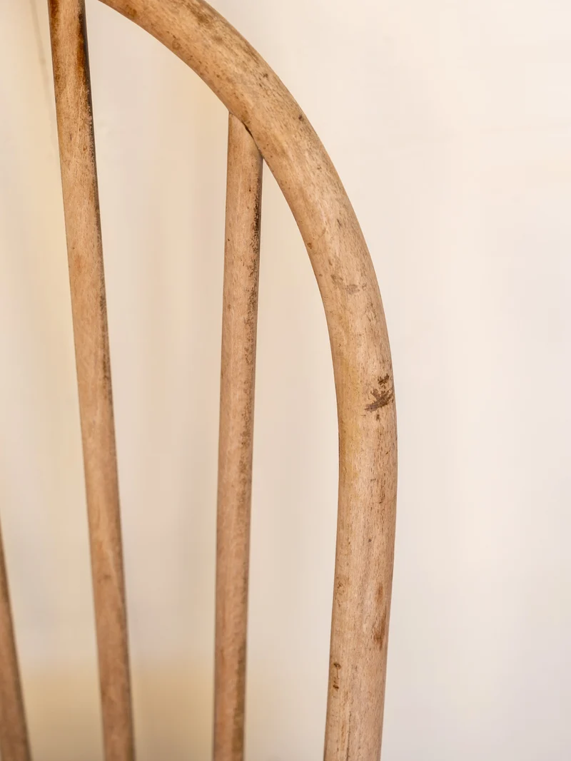 Claude, la chaise en bois N°1515