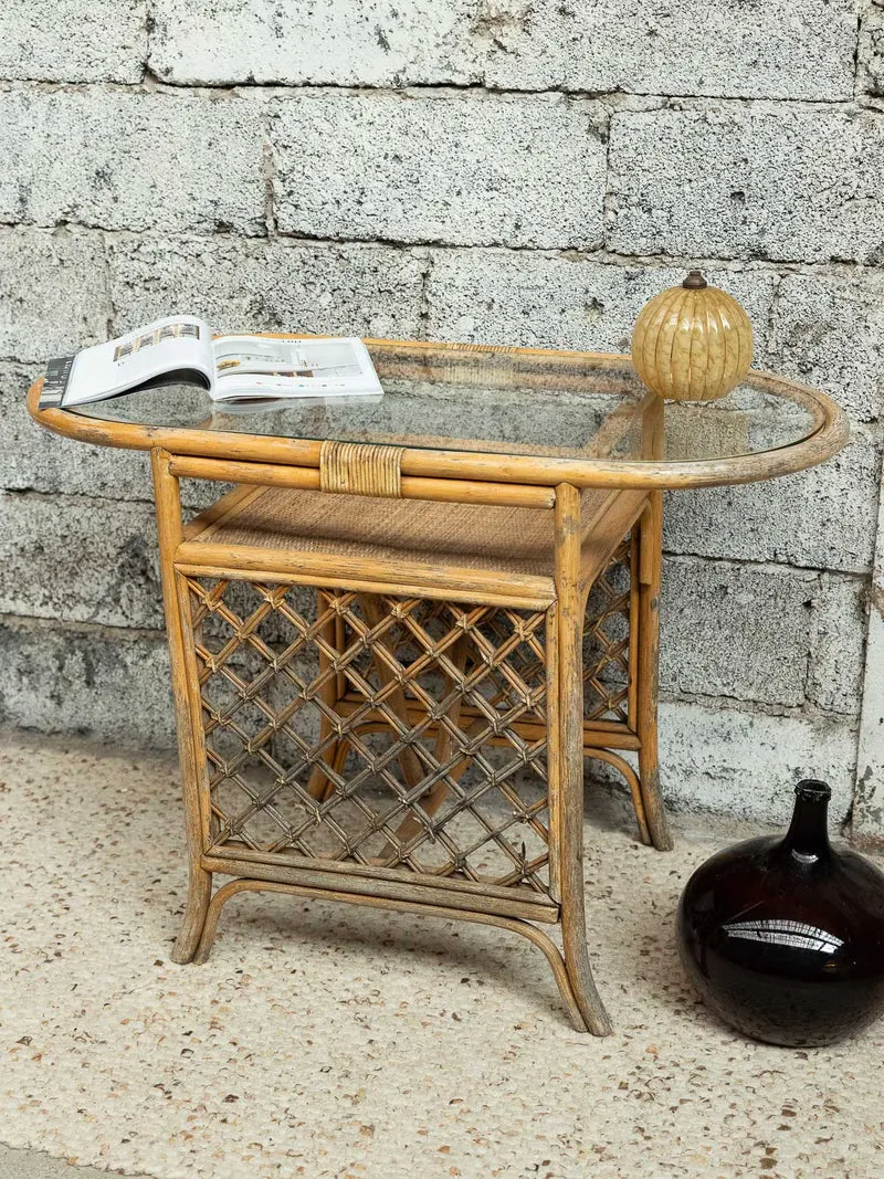 Francine, la table d'appoint en rotin N°1483