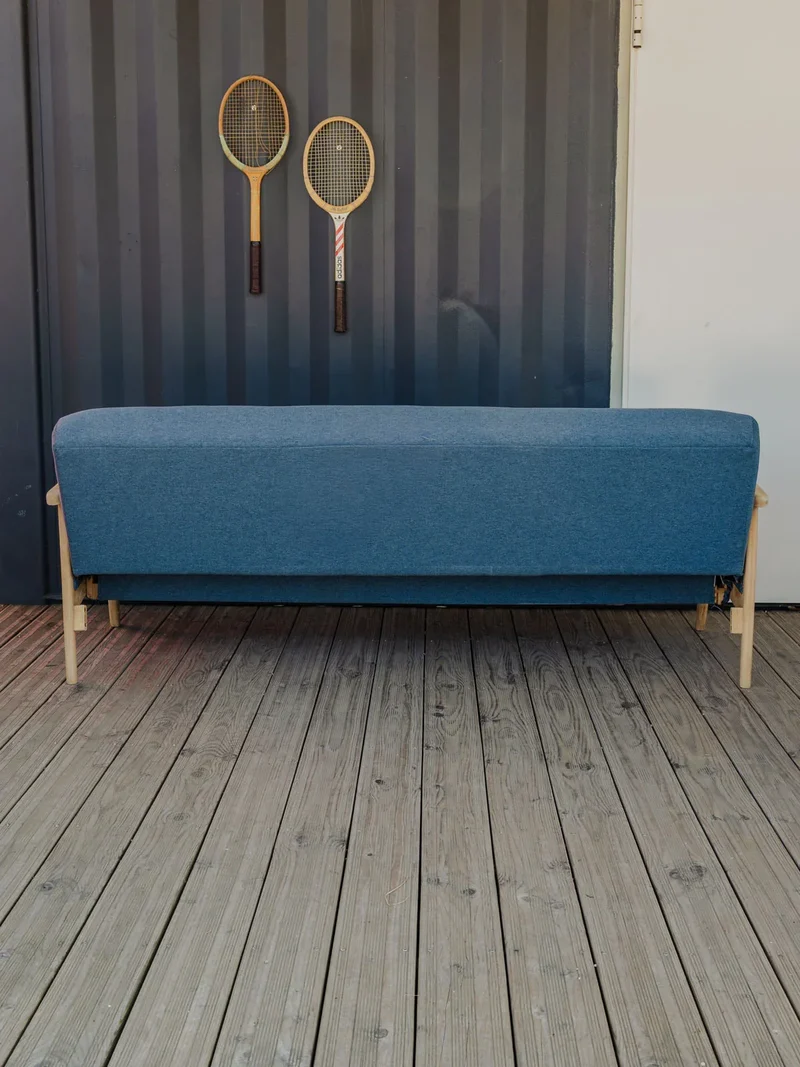 Clara, la banquette en bois et tissu bleu N°140