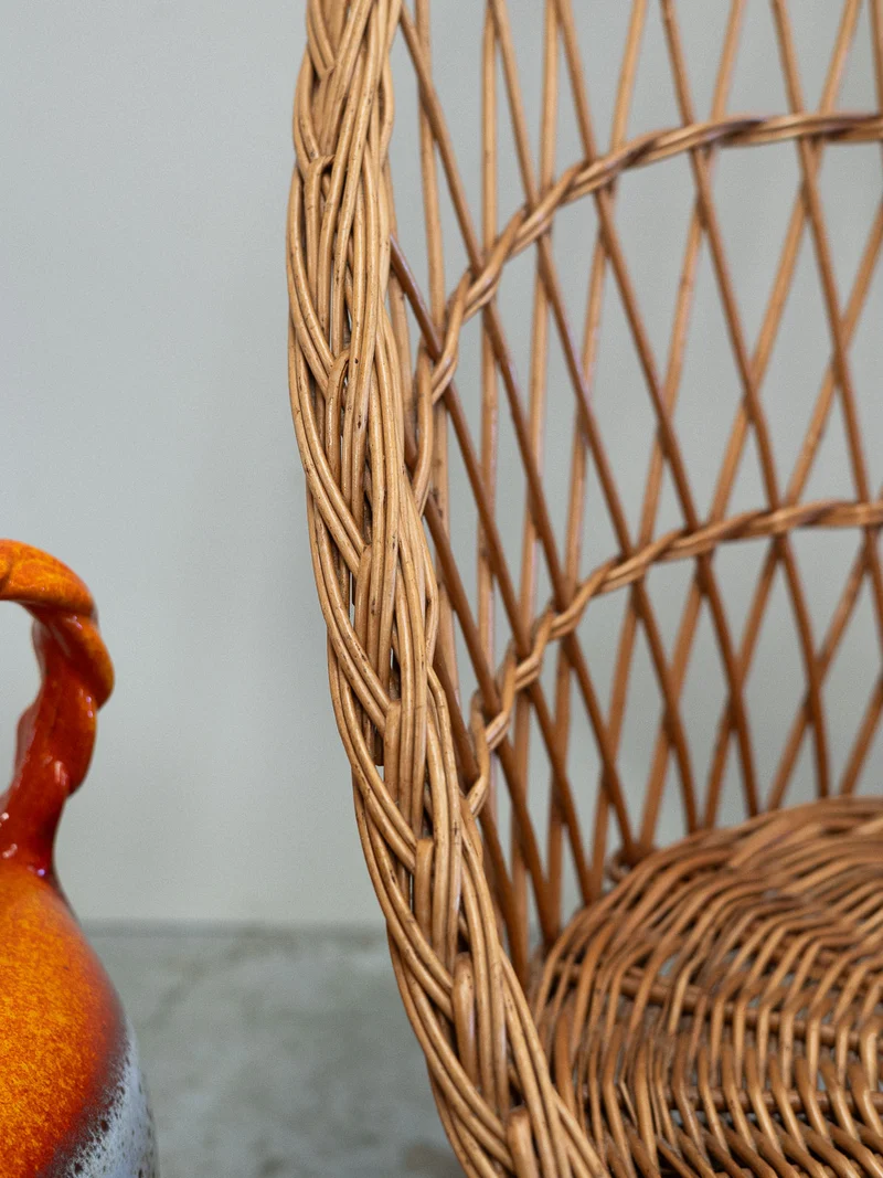 Ernest, le fauteuil en osier N°1557