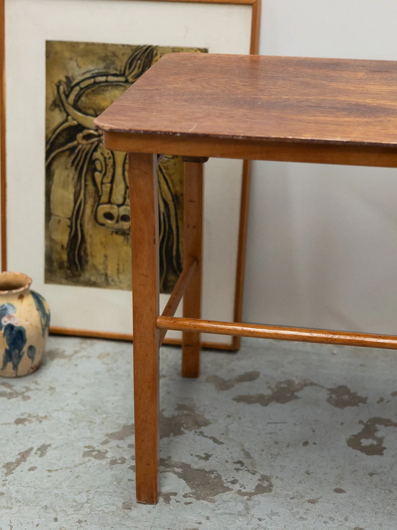 Francine, la table d'appoint en bois N°1513