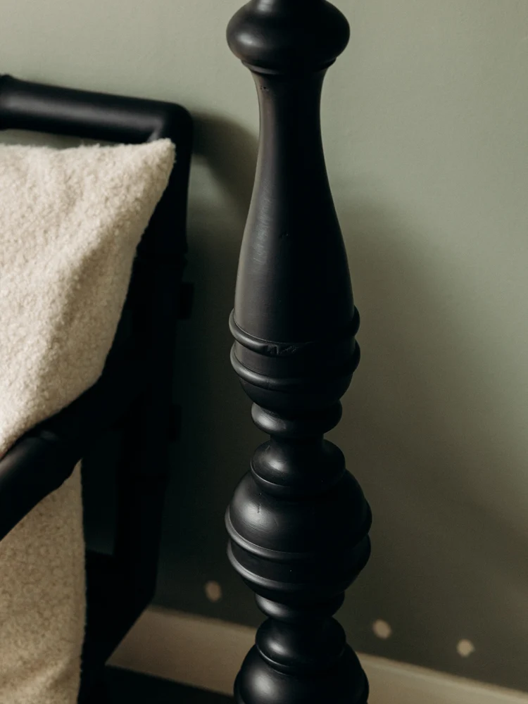 Julien, le lampadaire au bois tourné N°352