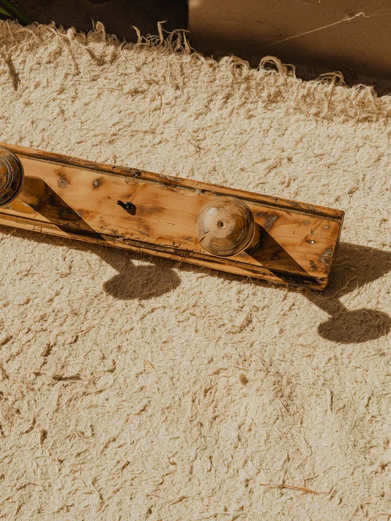 Max, le porte-manteau mural en bois N°426