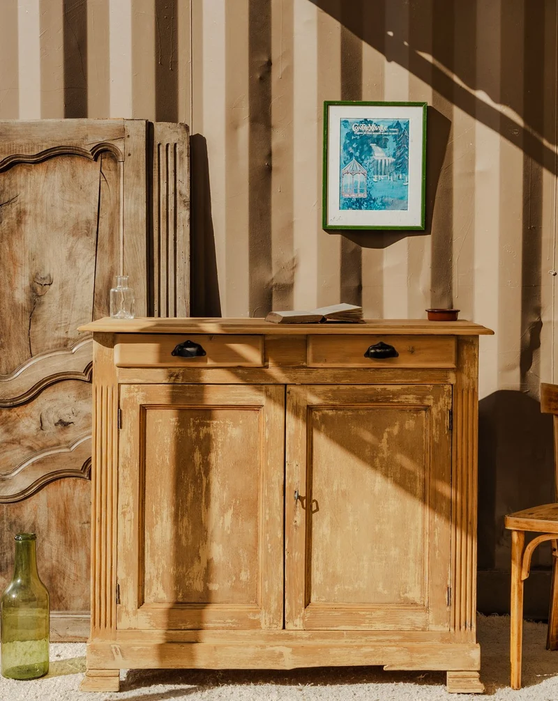 Gilbert, le buffet parisien en bois N°1753