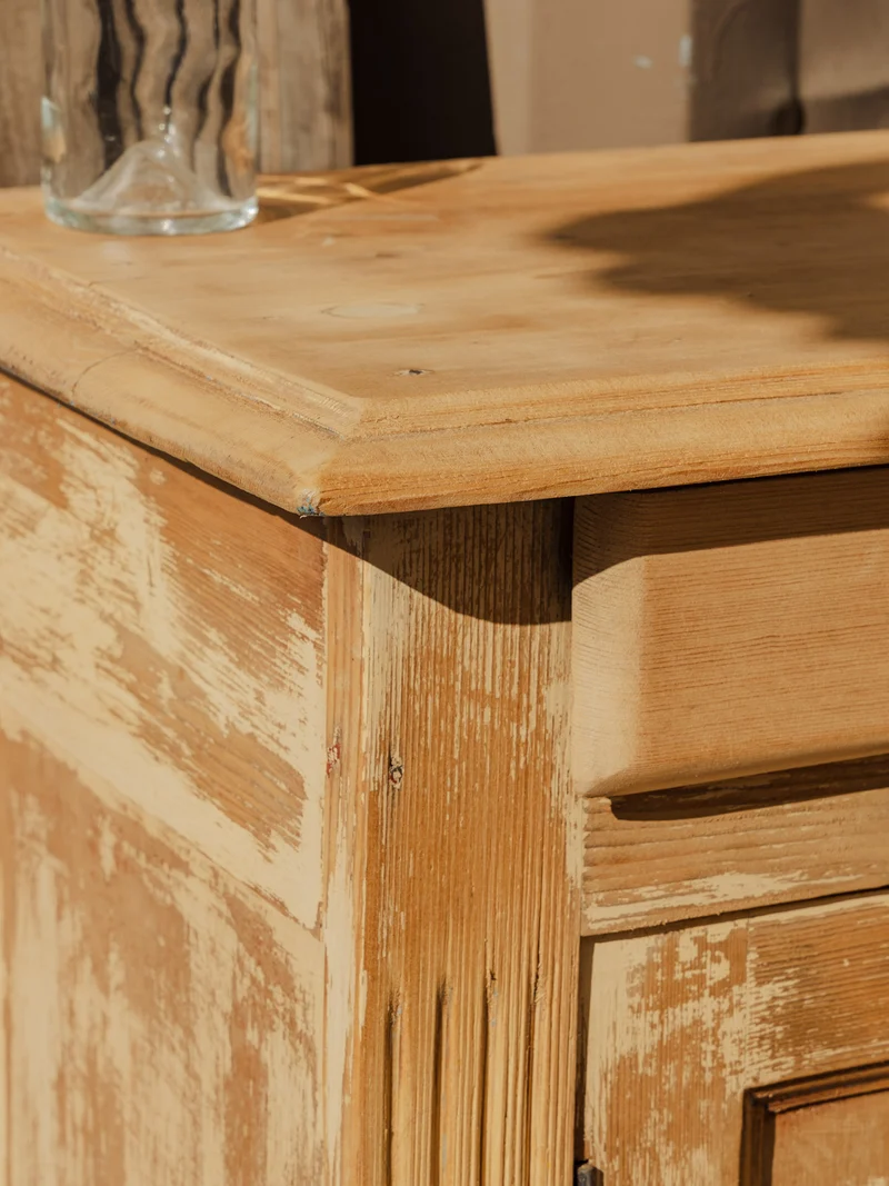Gilbert, le buffet parisien en bois N°1753