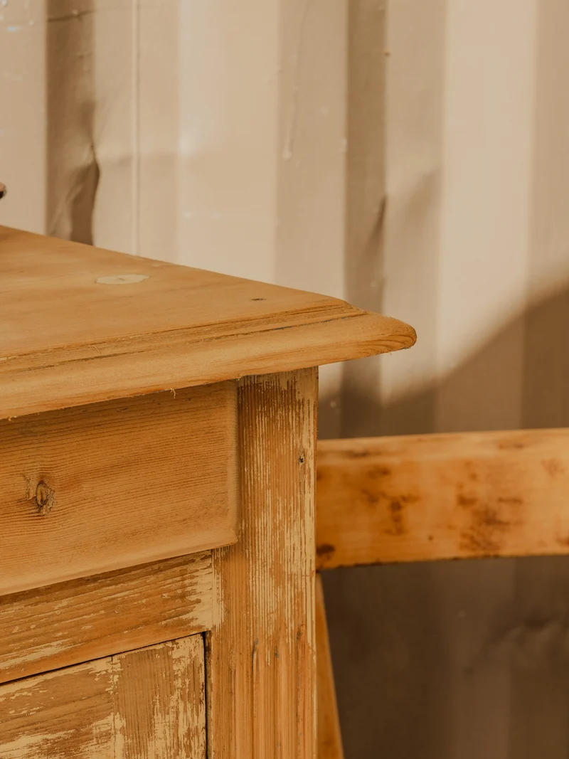 Gilbert, le buffet parisien en bois N°1753