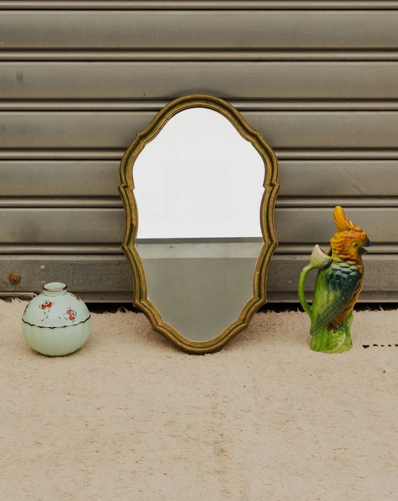 Georges, le miroir en bois vert patiné N°1367