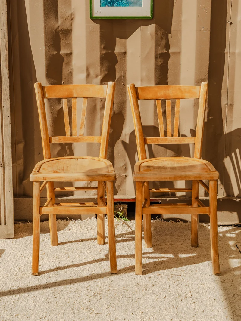 Claude, le lot de 3 chaises en bois N°1490
