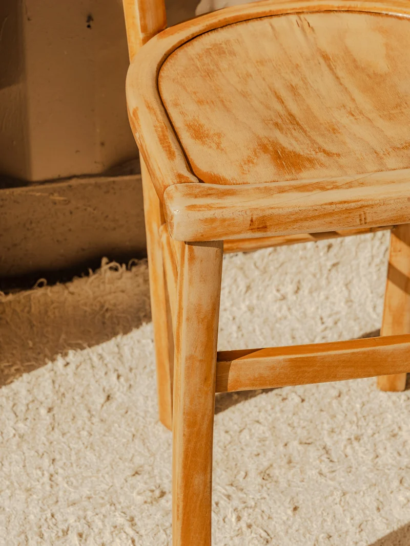 Claude, le lot de 3 chaises en bois N°1490