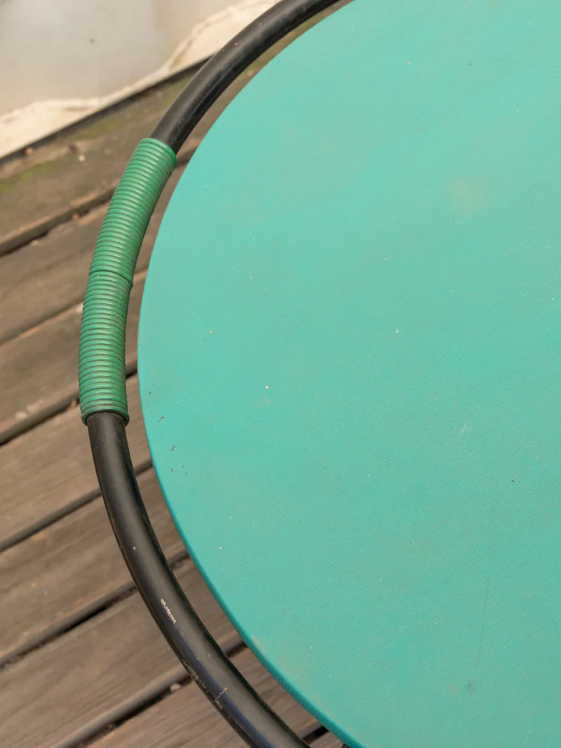 Hanna, la table d'appoint verte et noire N°1434