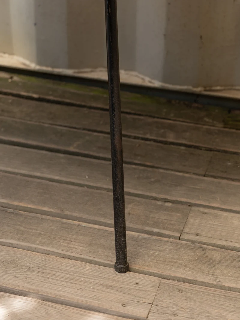 Francine, la table d'appoint jaune et noire N°1481