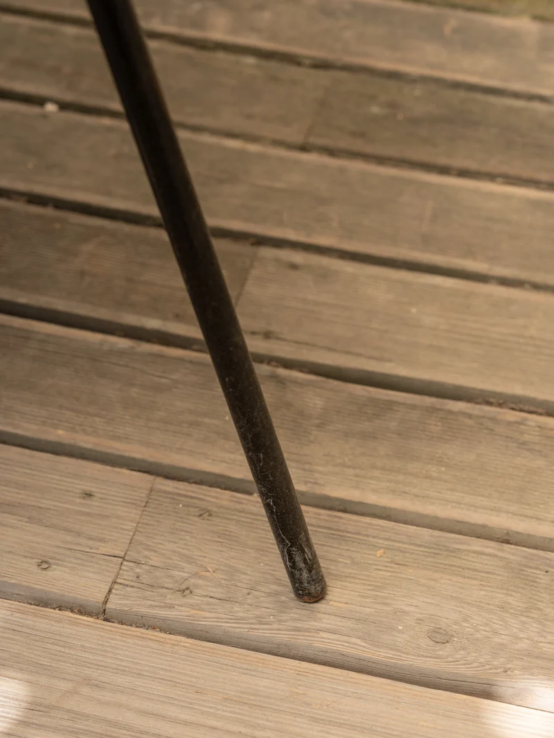 Francine, la table d'appoint jaune et noire N°1481