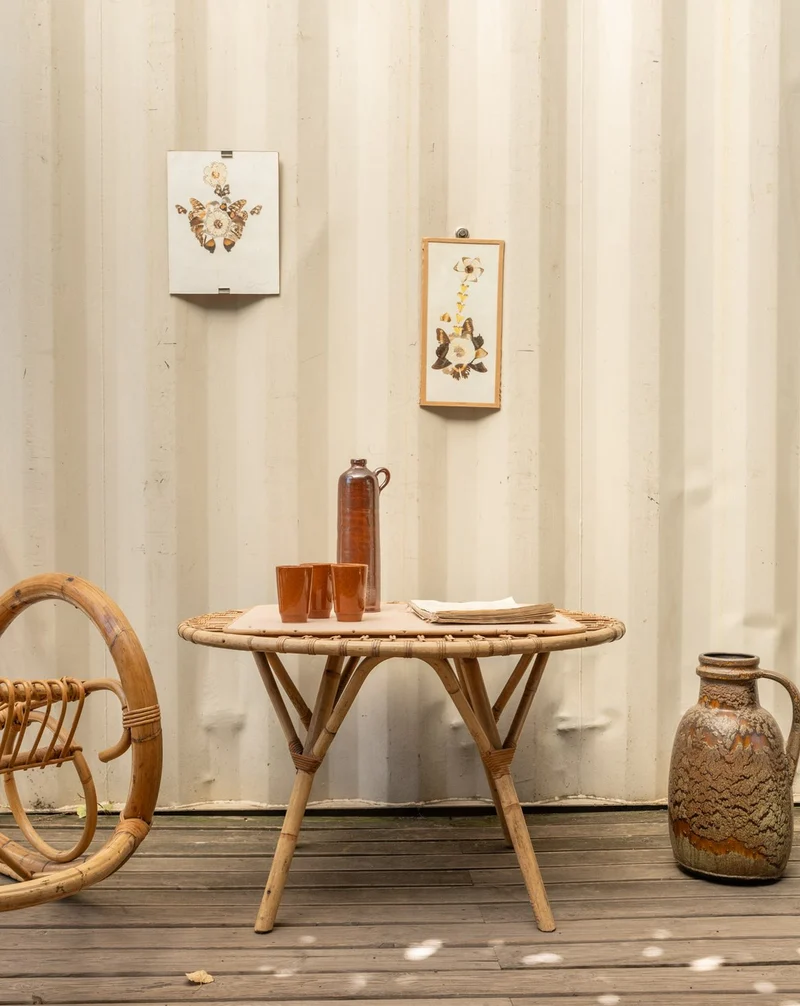 Francine, la table d'appoint en rotin N°1482