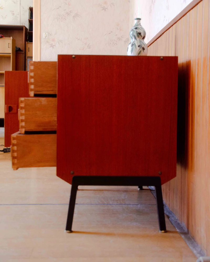 Margaret, l'enfilade contemporaine en acajou N°510